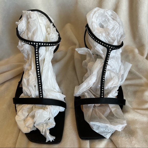 Martinez Valero Black Strappy Heels with Diamond Accents EUC Size 10 - Picture 3 of 4